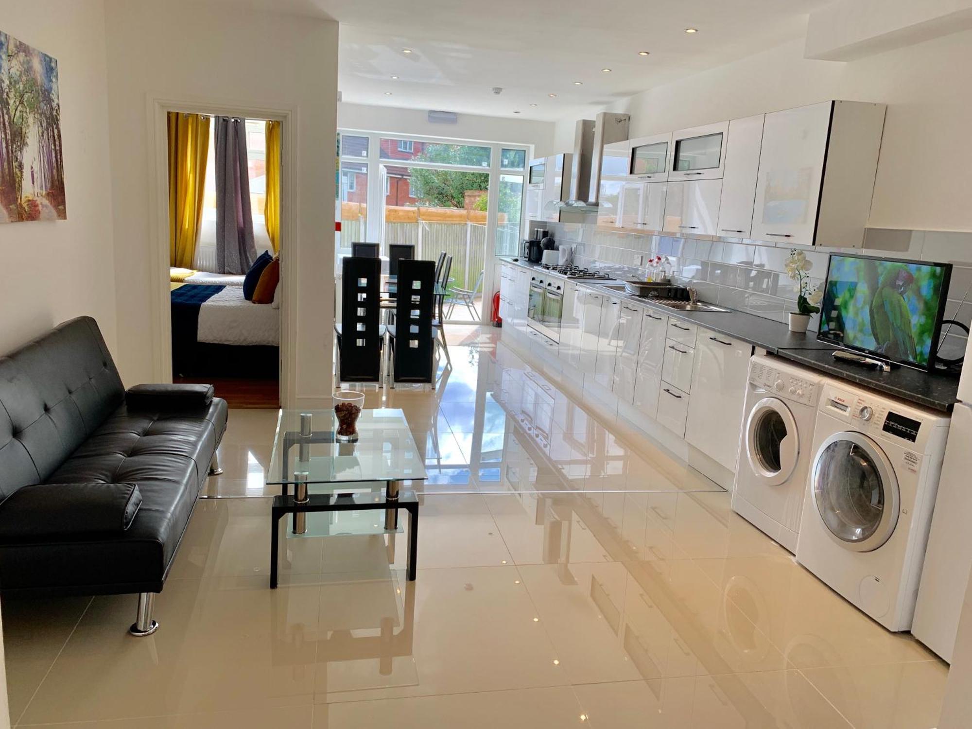 London Studio Apartments, Private Bathrooms And Parking Ilford Extérieur photo