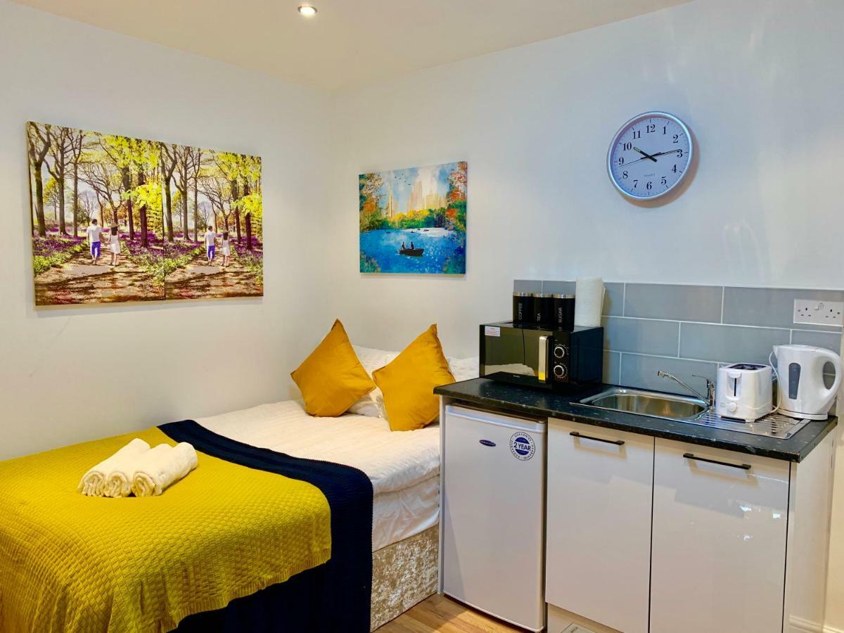 London Studio Apartments, Private Bathrooms And Parking Ilford Extérieur photo
