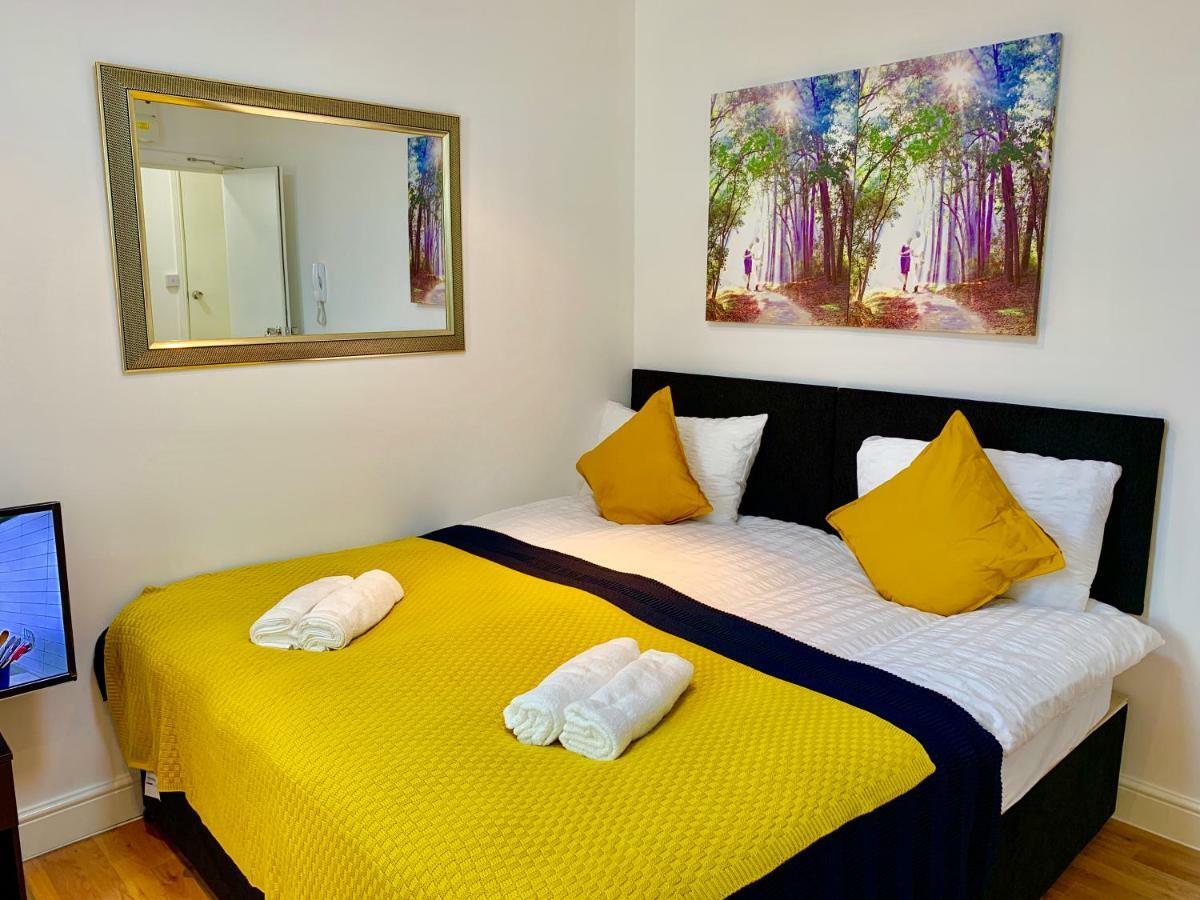 London Studio Apartments, Private Bathrooms And Parking Ilford Extérieur photo